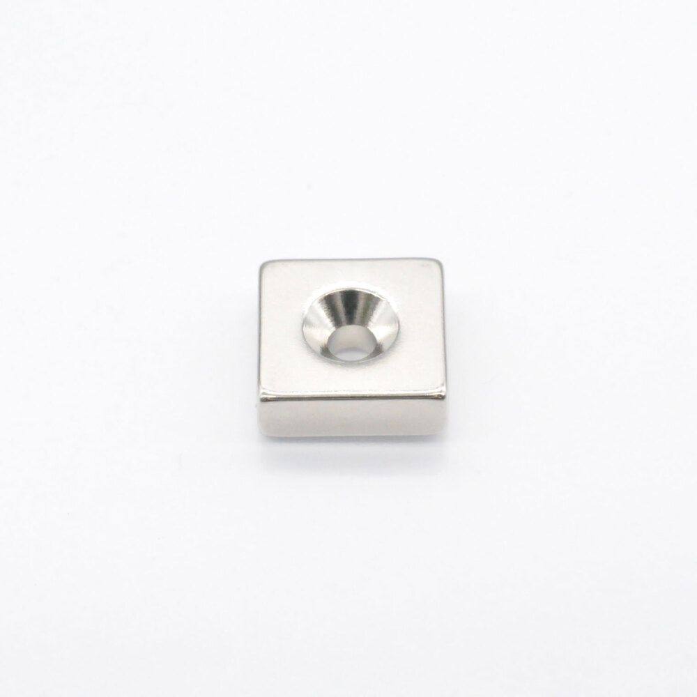 ネオジム磁石 プレートキャッチ 角型 9×9×3