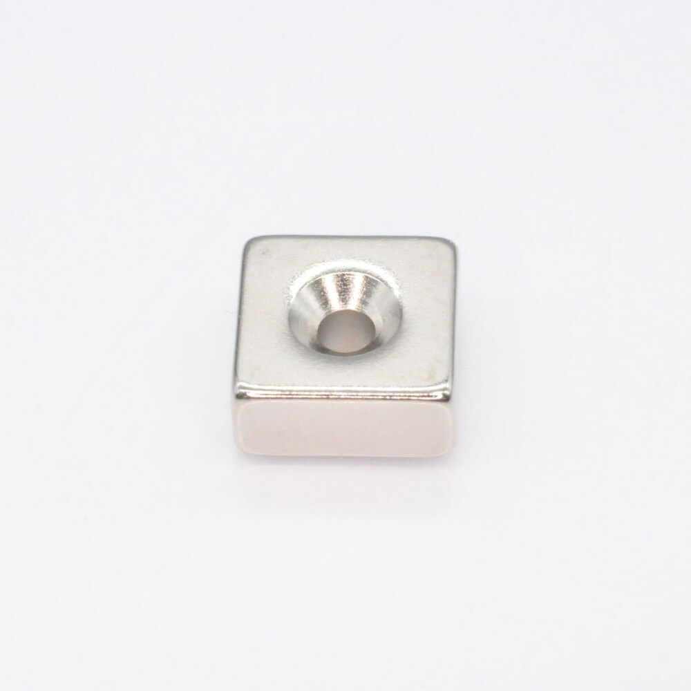 ネオジム磁石 プレートキャッチ 角型 9×9×4