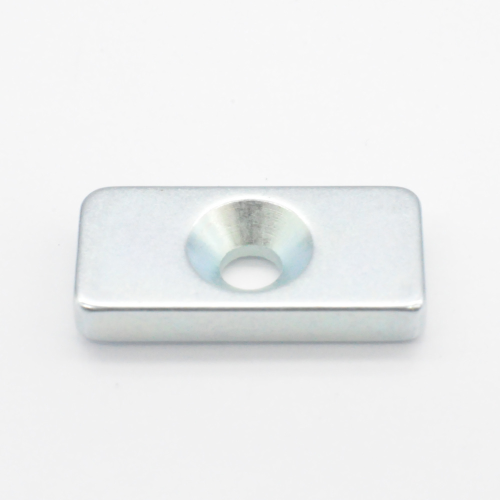 ネオジム磁石 プレートキャッチ 角型 20×10×3